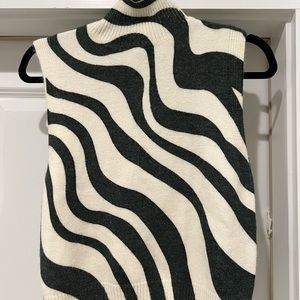 Sleeveless Zara Turtleneck